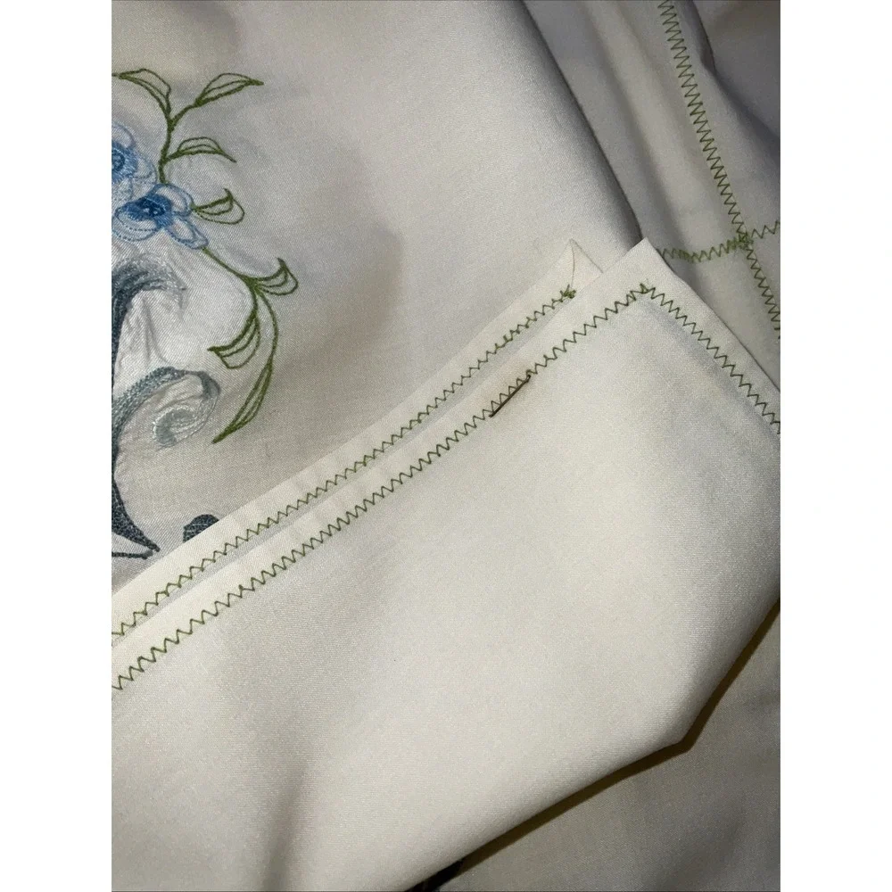 Vintage Tablecloth Embroidered Floral 80 X 60 Roses Romantic Cottage Core Fairy